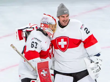 Avant Suisse - Grande-Bretagne: Reto Berra va faire ses grands débuts dans le tournoi