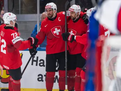 Roman Josi écrit l'histoire: Grâce à un triplé de son capitaine, la Suisse gifle la Hongrie