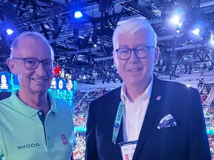 Volunteers an Eishockey-WM: Ein besonderes Duo aus Kloten leistet WM-Einsatz für Bundesräte und Prinzen - Tages-Anzeiger