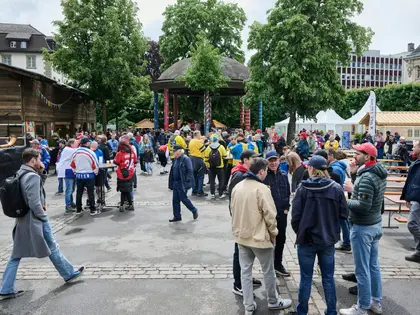 Le Welcome Spot a accueilli 10’000 curieux. Bilan «exceptionnel» pour les deux semaines de mondial de hockey sur glace à Fribourg - La Liberté