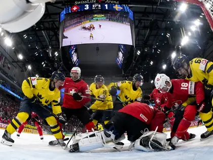 Hockey sur glace. La Suisse exemplaire en box-play - La Liberté