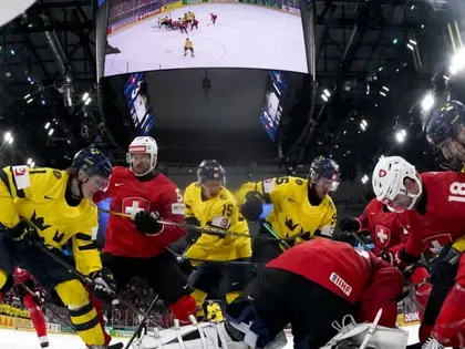 Hockey sur glace: La Suisse exemplaire en box-play - ArcInfo