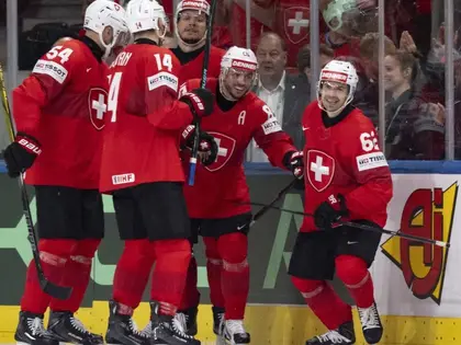 Mondial de hockey: La Suisse mène 4-0 face à la Norvège en demi-finale. Le match en direct
