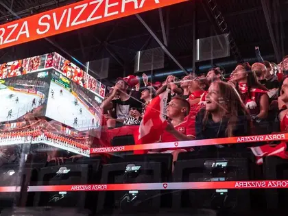 La Svizzera ha seguito la finale di hockey col fiato sospeso (anche dal cielo)