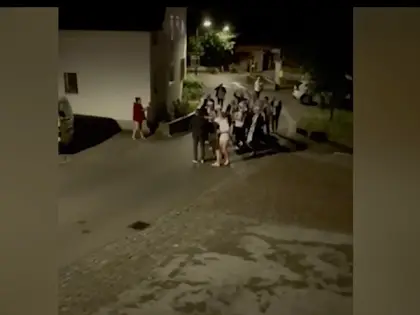 Blick-Leserin unsanft geweckt: Finnlands Gold-Helden feiern in Opfikon auf der Strasse