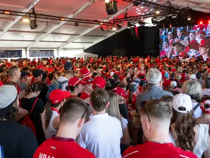 «Dehors les étrangers!»: Scandale xénophobe dans la fan zone lors de la demi-finale