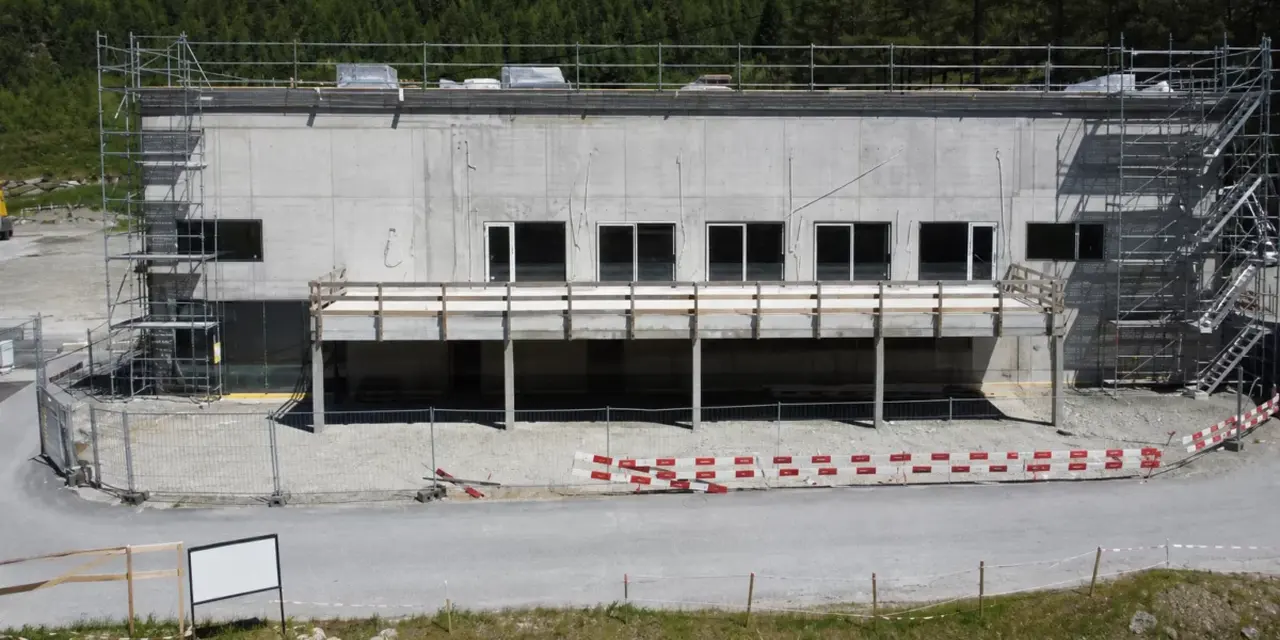 1ère LIGUE – SAAS-GRUND: la patinoire à 14 millions risque de ne jamais ouvrir ses portes!