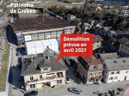Sierre: la maison de l’association Satellite sur la route du HC Sierre pour la National League sera démolie en 2027